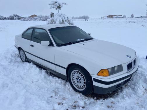 Photo 1 of 13 of 1992 BMW 318 iS