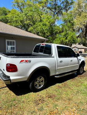 White 2003 Ford F-150 XLT SuperCrew