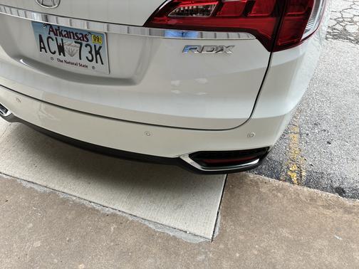 White 2017 Acura RDX Advance Package