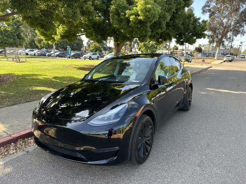 2024 Tesla Model Y Long Range