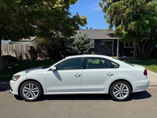 White 2019 Volkswagen Passat 2.0T Wolfsburg Edition