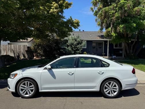 White 2019 Volkswagen Passat 2.0T Wolfsburg Edition