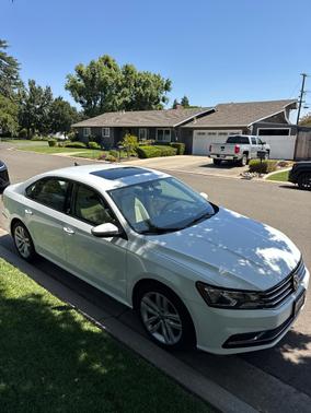 White 2019 Volkswagen Passat 2.0T Wolfsburg Edition