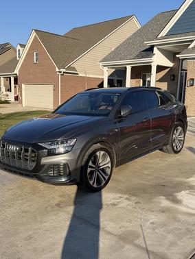 2021 Audi Q8 55 Premium Plus