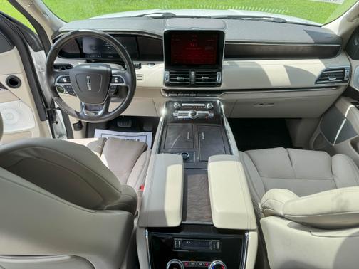 2021 Lincoln Navigator L Reserve