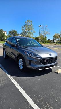 Gray 2022 Ford Escape SE Hybrid