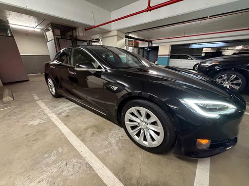 2017 Tesla Model S 75