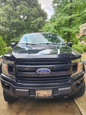 Black 2019 Ford F-150 XLT