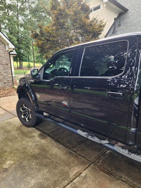Black 2019 Ford F-150 XLT