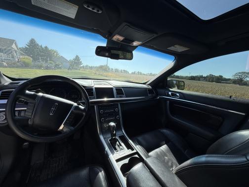 2010 Lincoln MKS Base