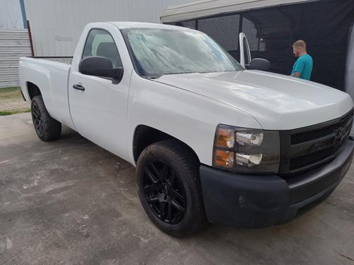 White 2007 Chevrolet Silverado 1500 Work Truck
