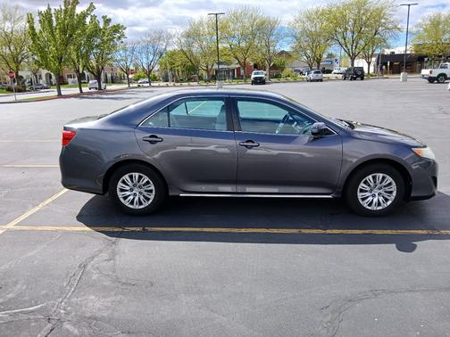 2014 Toyota Camry LE