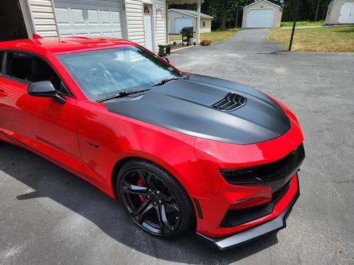 Red 2019 Chevrolet Camaro 1SS