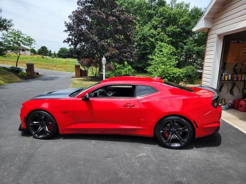 Red 2019 Chevrolet Camaro 1SS
