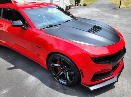 Red 2019 Chevrolet Camaro 1SS
