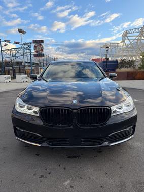 2016 BMW 750 i xDrive