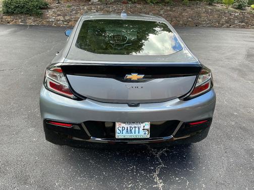 Black 2018 Chevrolet Volt LT
