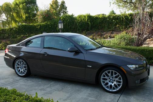 Brown 2009 BMW 328 i