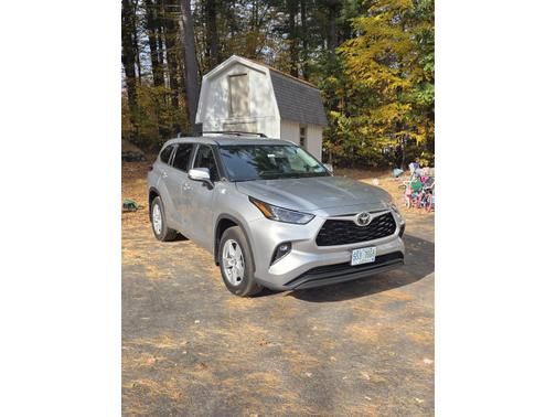 2023 Toyota Highlander LE