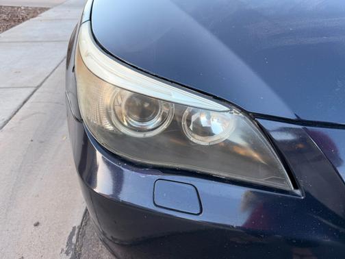 Blue 2007 BMW 530 i