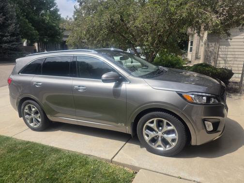 2016 Kia Sorento SX