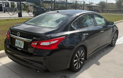 Black 2016 Nissan Altima 2.5 SV