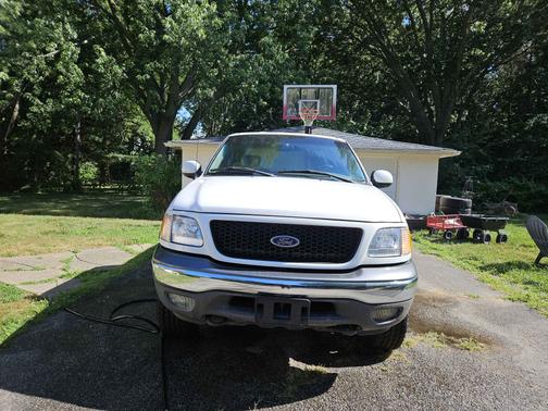 2002 Ford F-150 XLT SuperCab