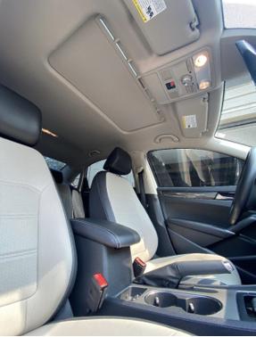 2020 Volkswagen Passat 2.0T R-Line