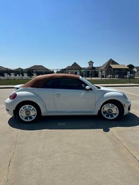 White 2019 Volkswagen Beetle 2.0T Final Edition SEL