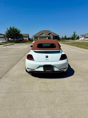 White 2019 Volkswagen Beetle 2.0T Final Edition SEL