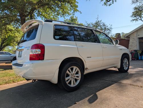 White 2007 Toyota Highlander Hybrid Limited