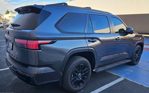 2024 Toyota Sequoia Platinum