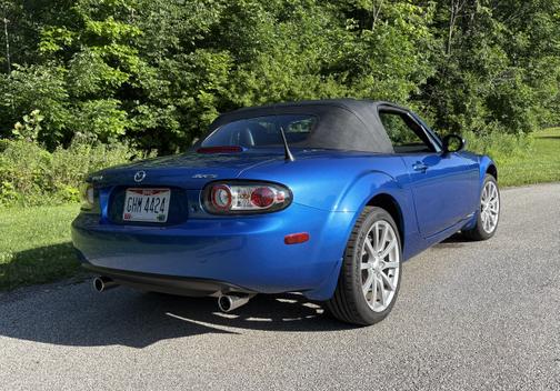 2006 Mazda MX-5 Miata Sport