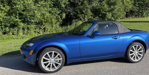 2006 Mazda MX-5 Miata Sport