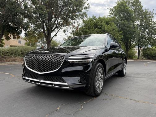 Black 2025 Genesis GV70 2.5T