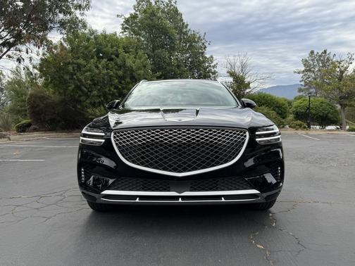 Black 2025 Genesis GV70 2.5T
