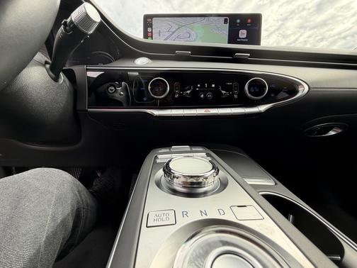 Black 2025 Genesis GV70 2.5T