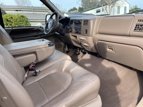 Photo 3 of 10 of 2000 Ford F-250 Lariat Crew Cab Super Duty