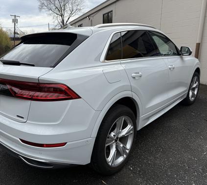 2022 Audi Q8 55 Premium