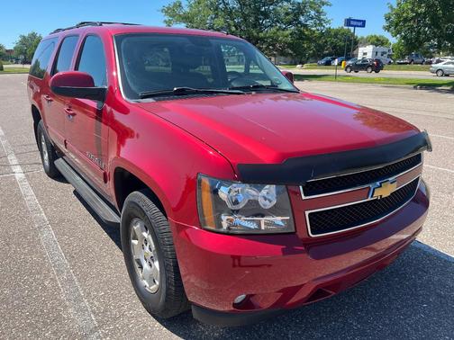 Red 2013 Chevrolet Suburban 1500 LT
