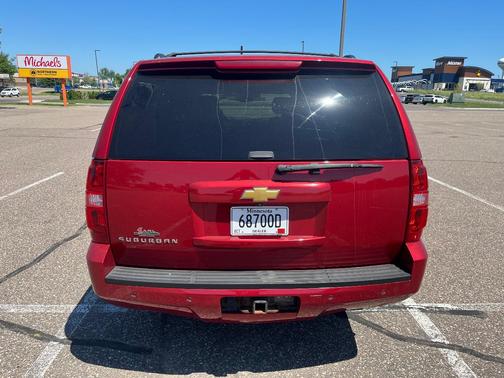 Red 2013 Chevrolet Suburban 1500 LT