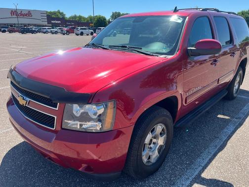 Red 2013 Chevrolet Suburban 1500 LT