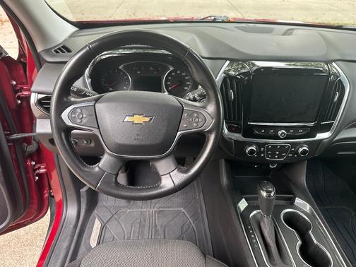 Red 2019 Chevrolet Traverse LT Cloth