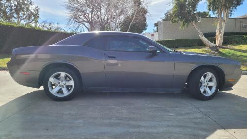 2014 Dodge Challenger SXT