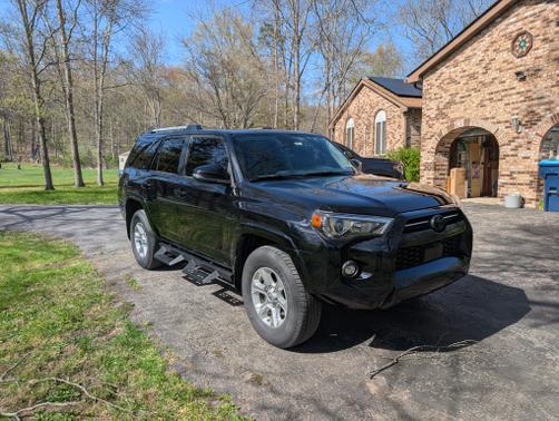 Black 2024 Toyota 4Runner SR5 Premium