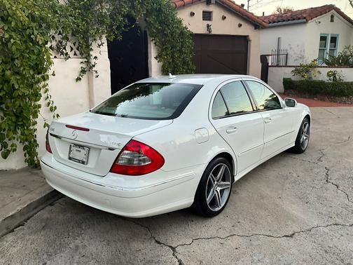 White 2008 Mercedes-Benz E-Class E320 Bluetec