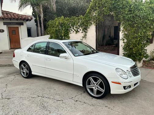 White 2008 Mercedes-Benz E-Class E320 Bluetec