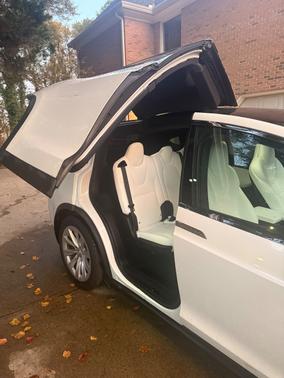 2018 Tesla Model X 75D