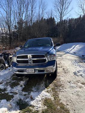 2017 RAM 1500 SLT