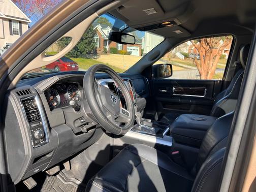2010 Dodge Ram 1500 Laramie
